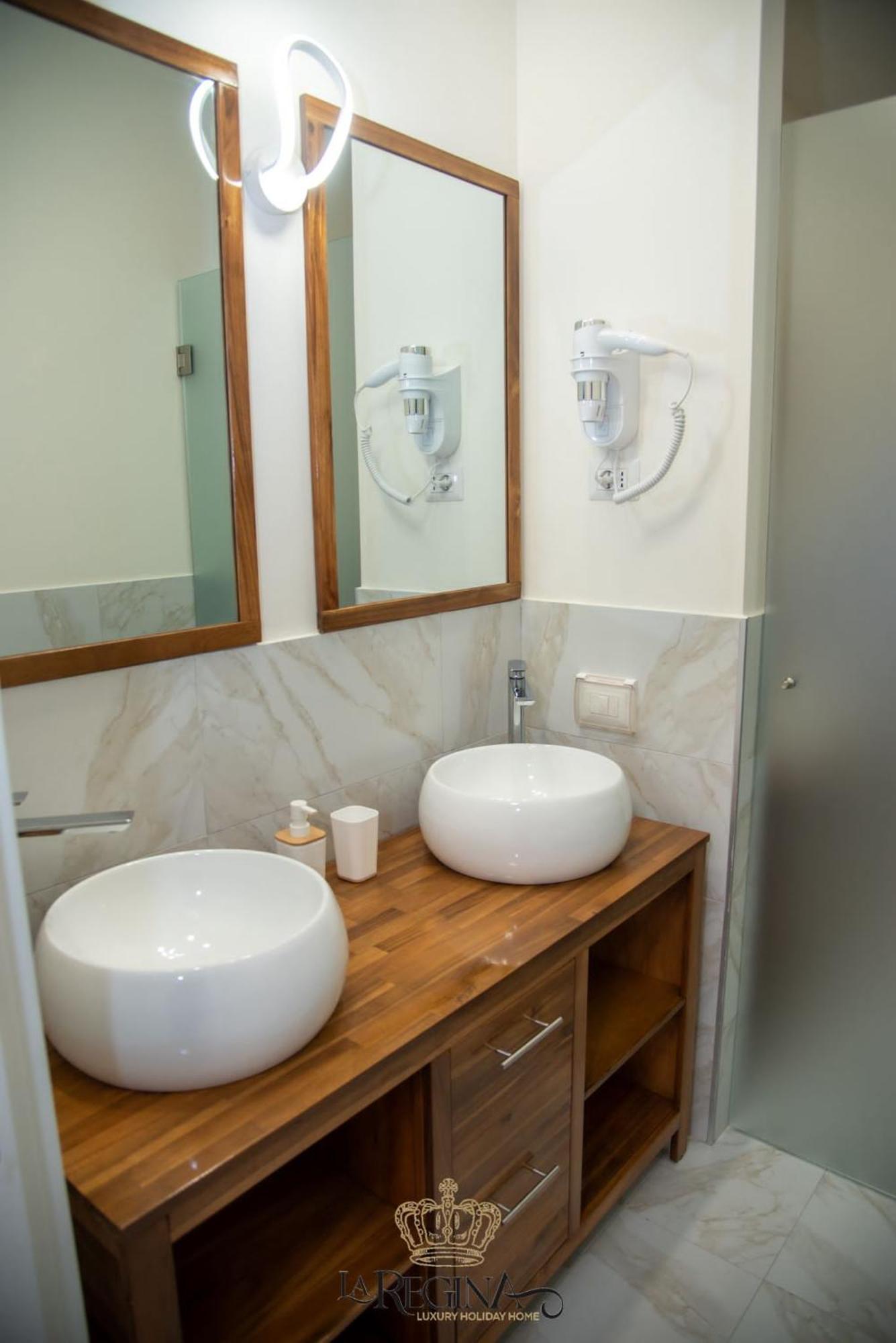 La Regina Luxury Holiday Home Кава-де'-Тіррені Екстер'єр фото